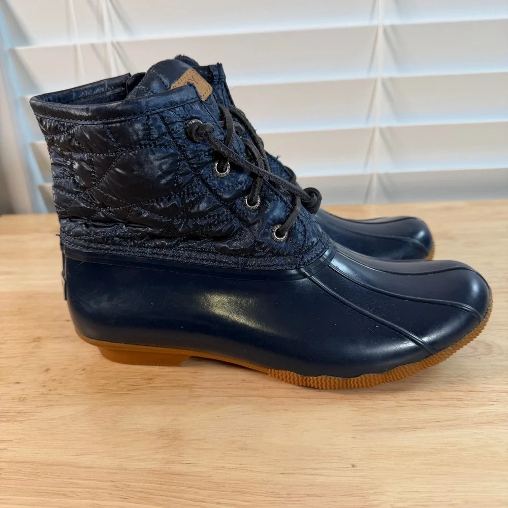 Sperry Saltwater Quilted Rain Boots Women's Navy Blue Round Toe Waterproof - 8M
